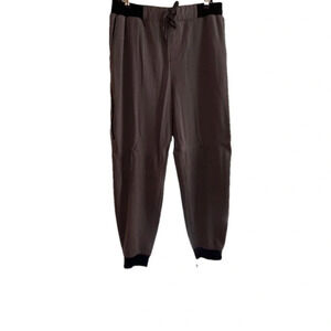Jaanuu scrub joggers